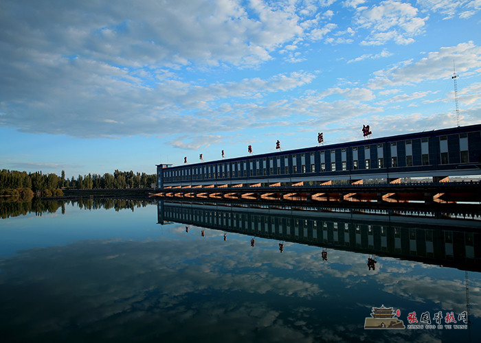 均水枢纽碧水映.jpg