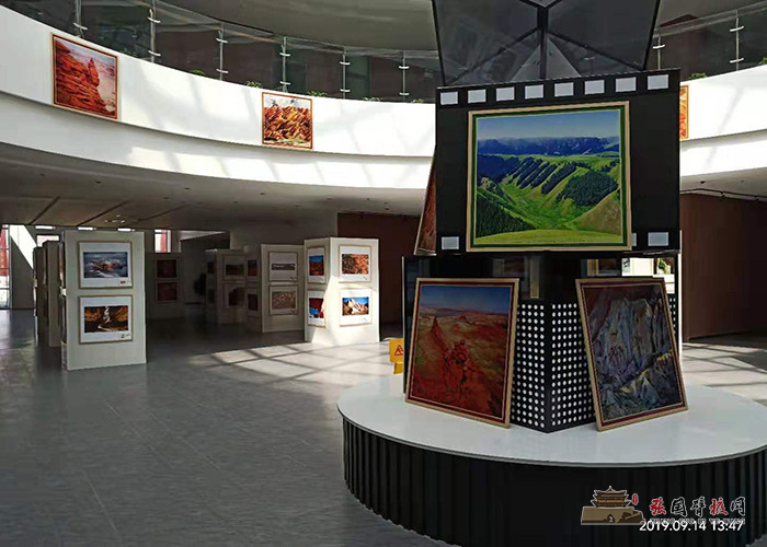摄影艺术博物馆开展了“中华之美”全国丹霞地貌主题摄影展.jpg