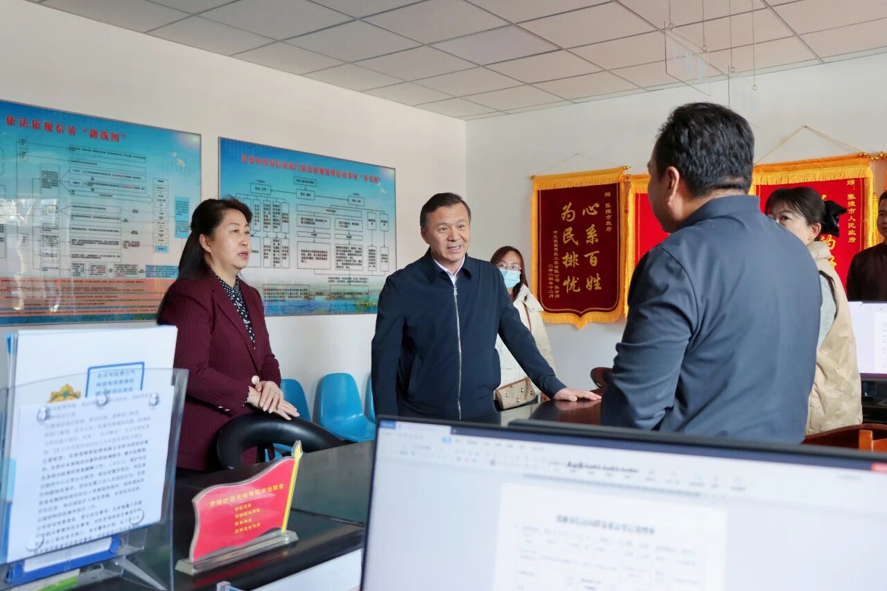 叶尔波力·孜汗调研信访工作并接待来访..