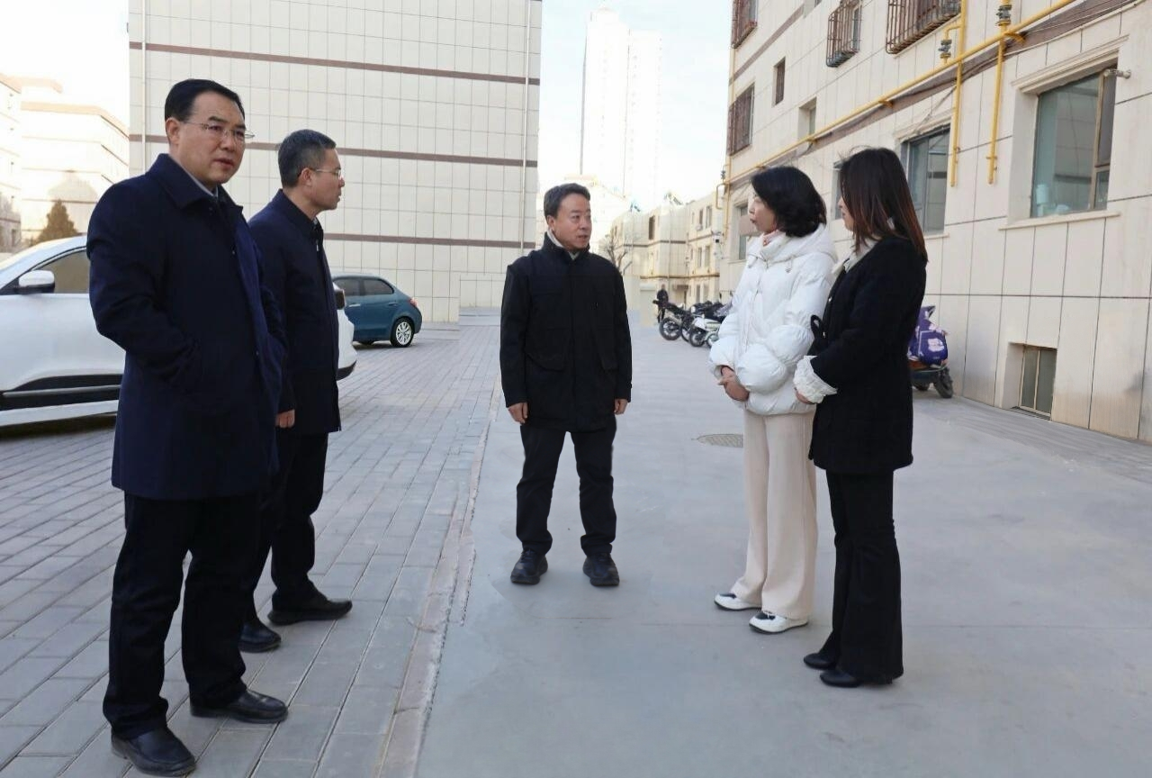 卢小亨在调研全国文明城市创建工作时强..