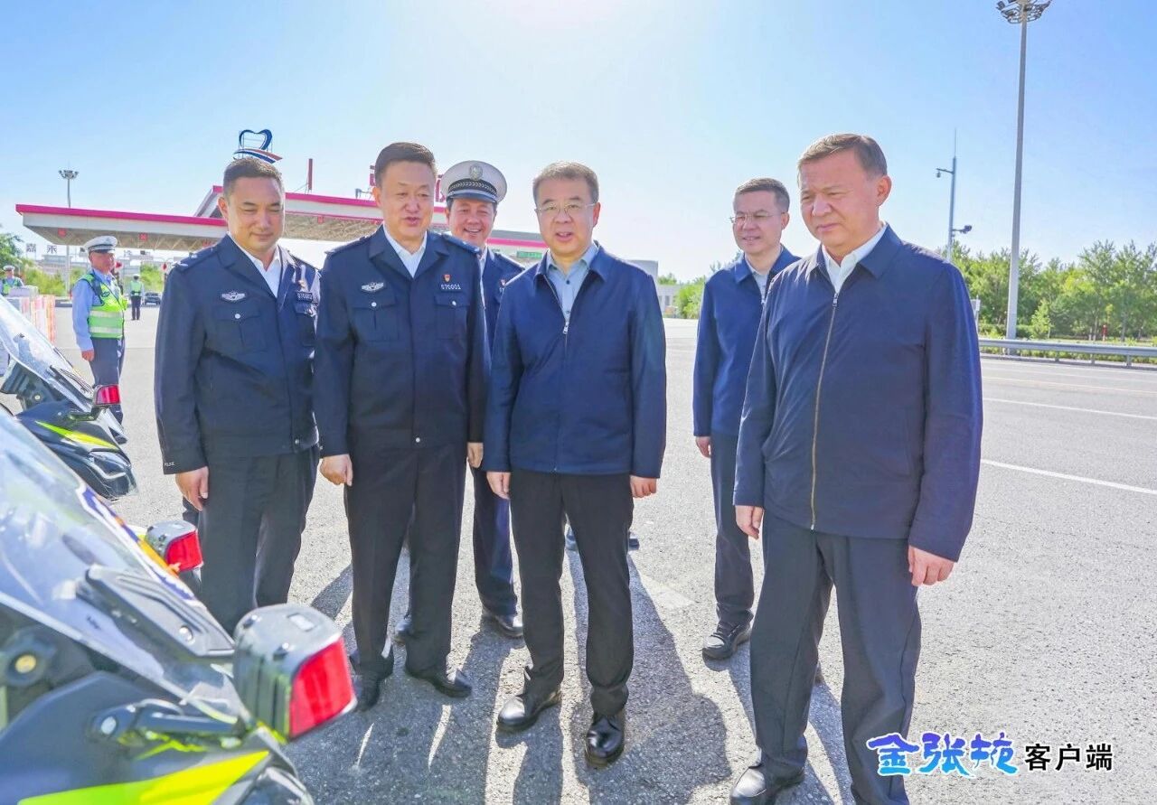 李兴华叶尔波力·孜汗调研节日期间安全..